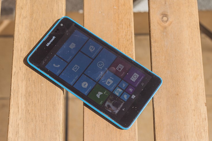 Microsoft _ Lumia 535 recenzija (1).jpg