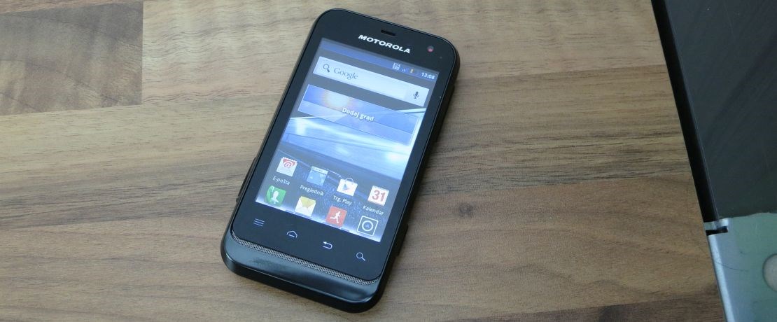 Test: Motorola Defy Mini (vodootporan)